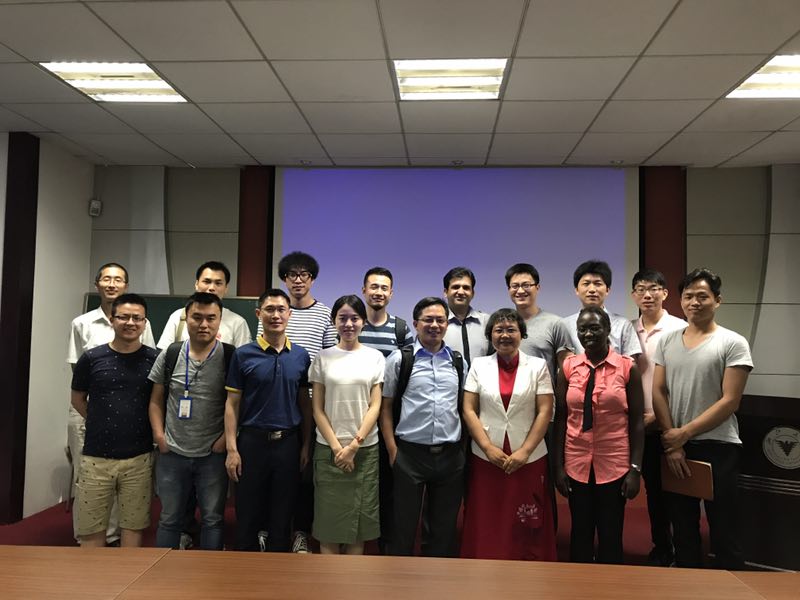 Professor was invited to visit Zhejiang University to do academic reports